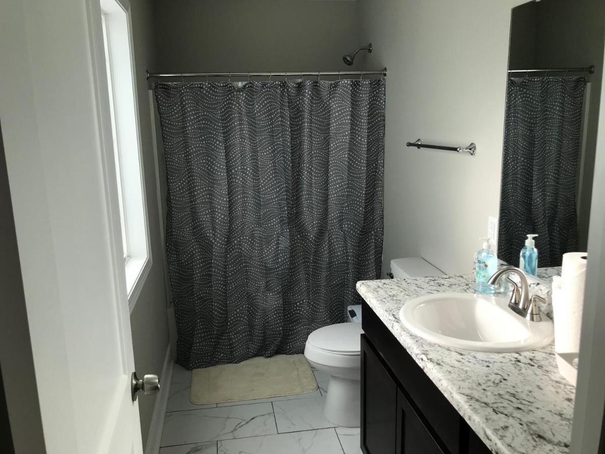 Brand New 3 bedroom 2 bath Home (Built 2022) - Housity