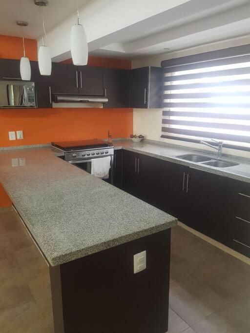 Departamento en Zona Dorada de Acapulco - Housity