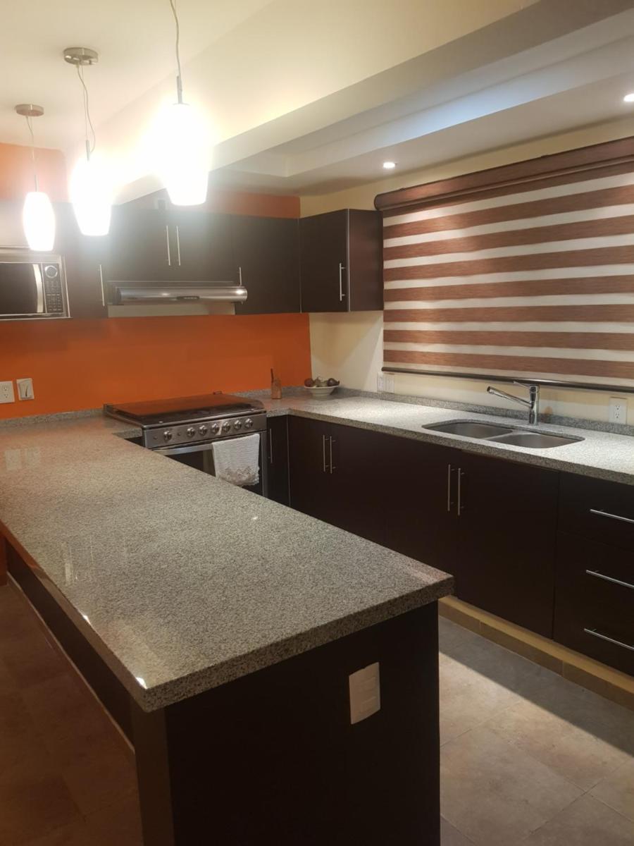 Departamento en Zona Dorada de Acapulco - Housity