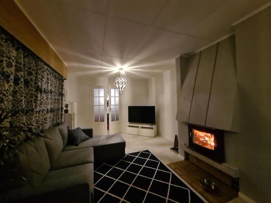 Villa Onia - sauna, palju ja iso yksityinen piha - Housity