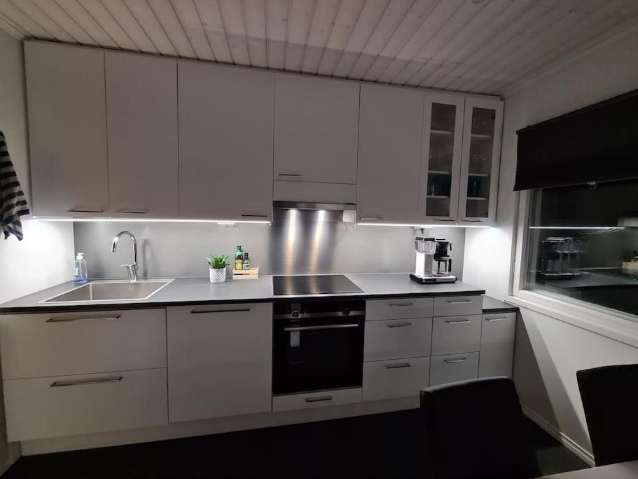 Villa Onia - sauna, palju ja iso yksityinen piha - Housity