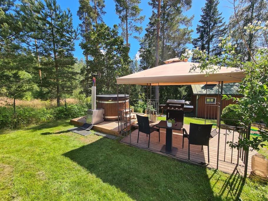 Villa Onia - sauna, palju ja iso yksityinen piha - Housity