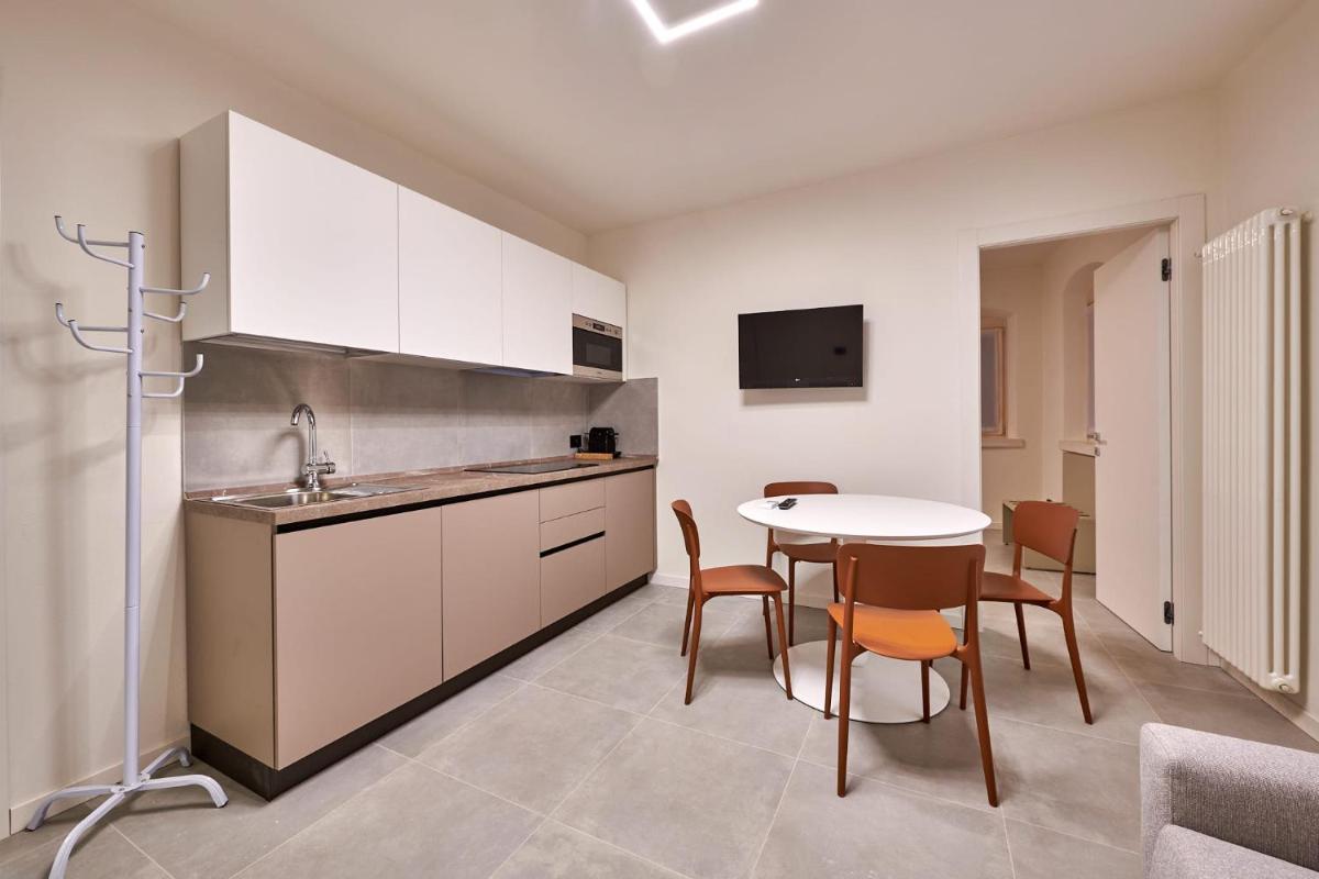 ApartmentsGarda - Residenza Mercanti - Housity