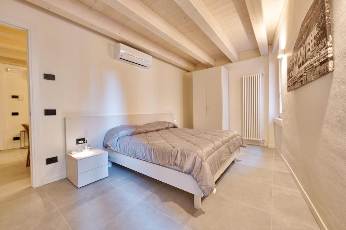 ApartmentsGarda - Residenza Mercanti - Housity