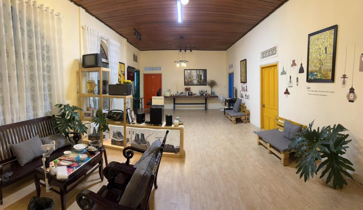 Hometown & Bungalow - Housity
