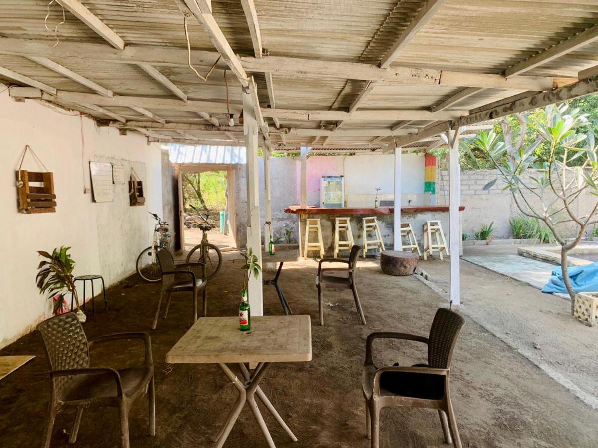 Santai Bungalow - Housity