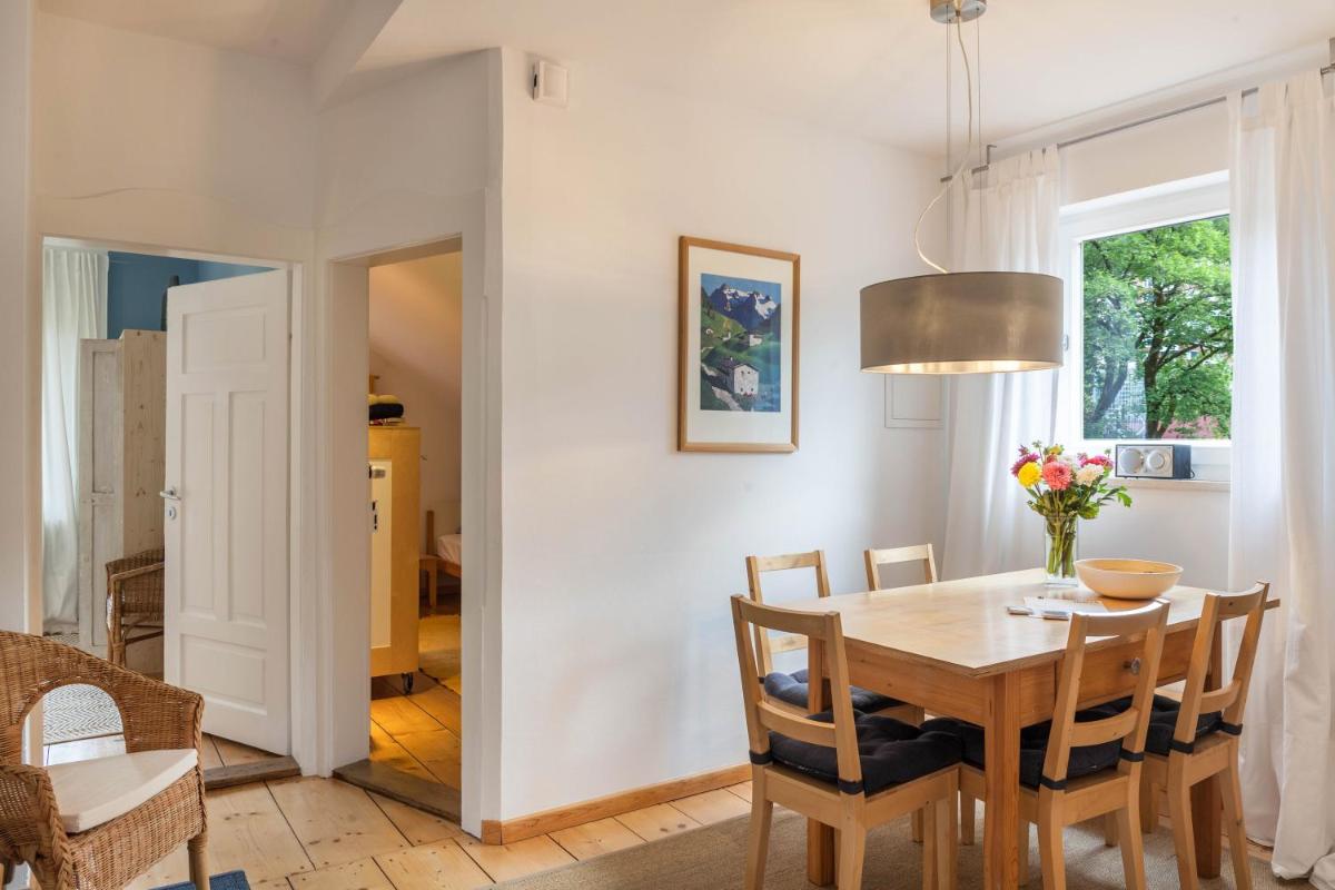 Fewo im Blauen Haus Dg - Housity