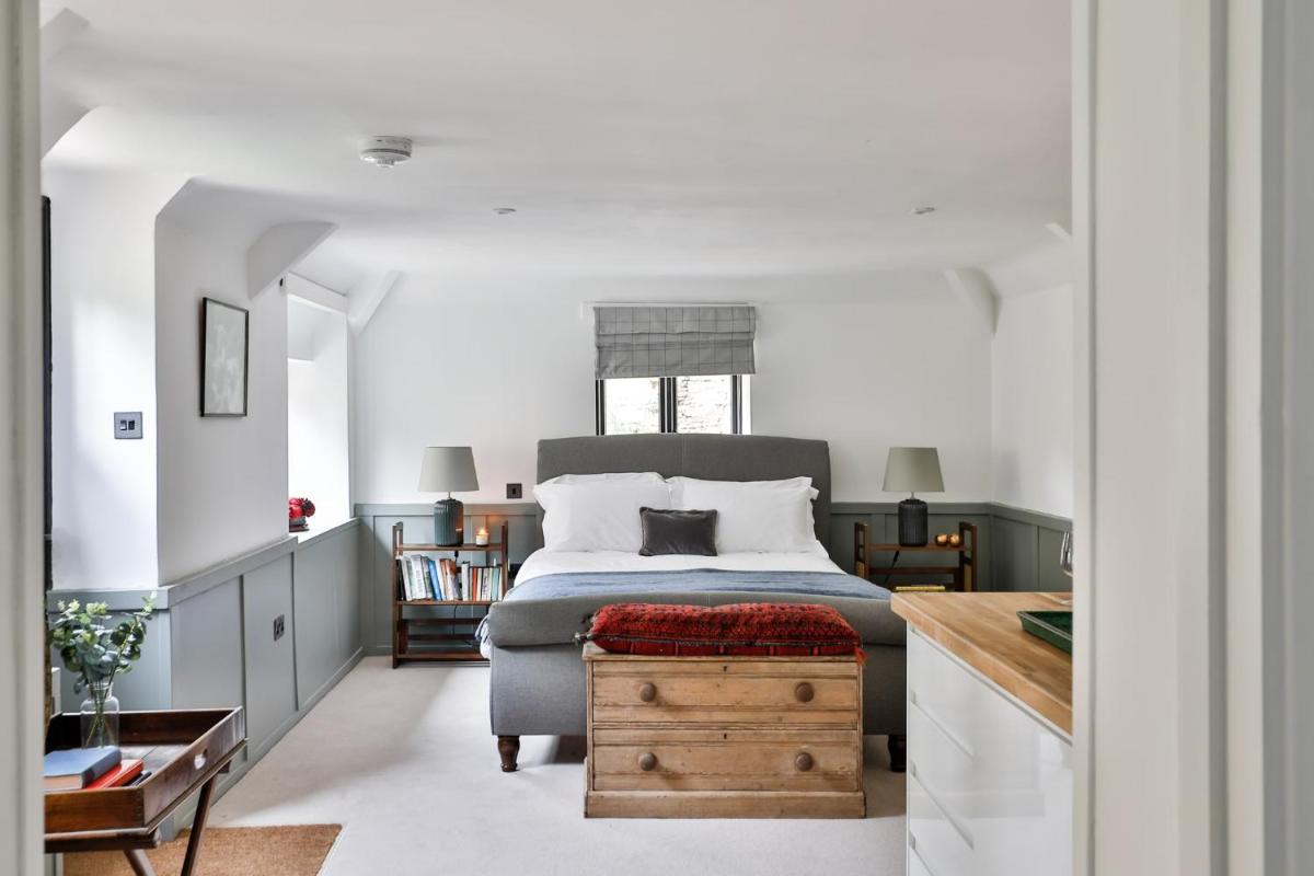 The Bothy Beverston Castle - Housity