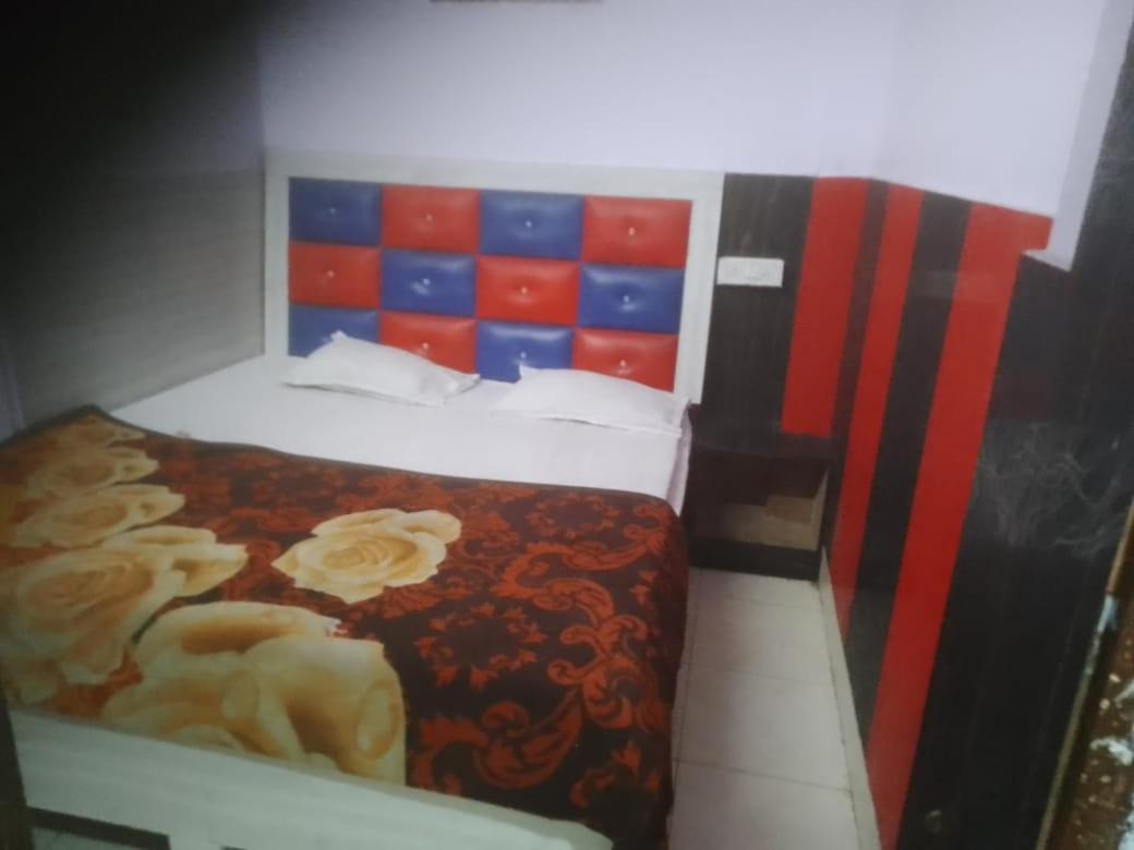 Hotel Maharaja Inn by WB Inn - Housity