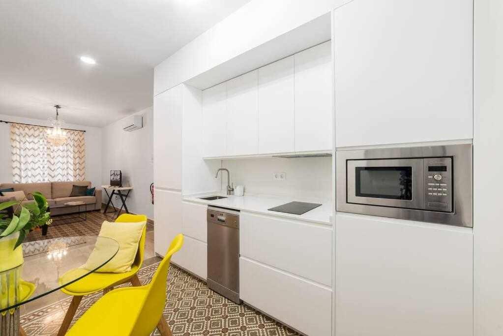 Room Boutique Calma Laura By KubiK - Housity