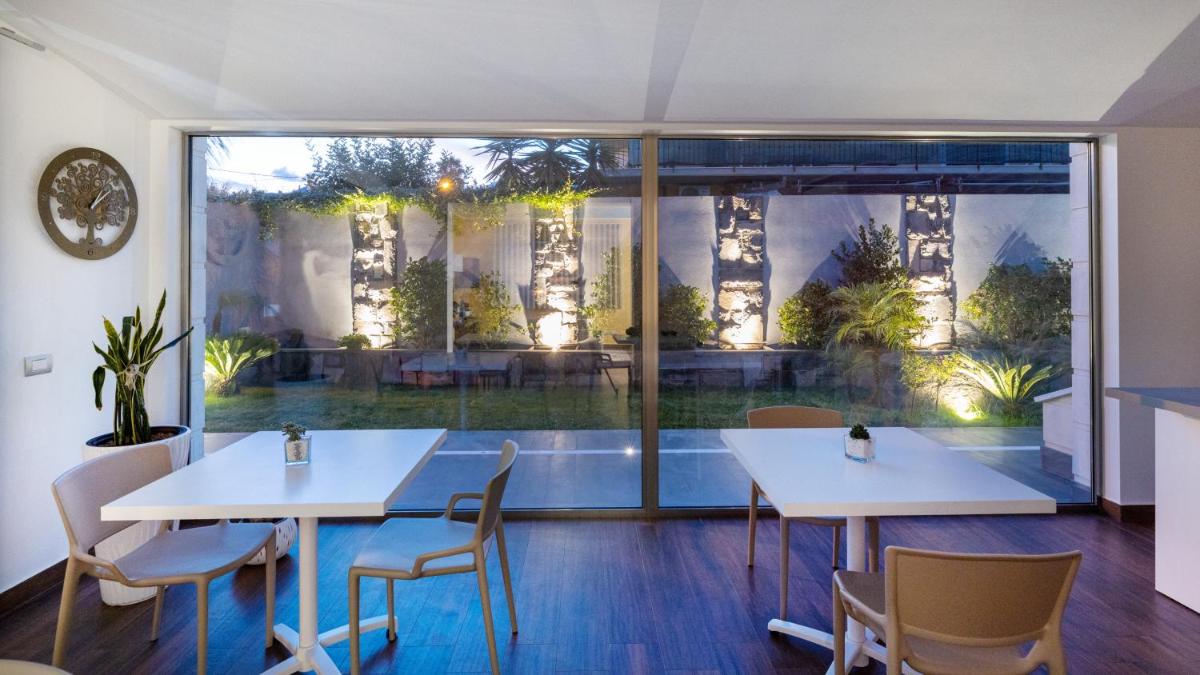 Zaffiro Lavico rooms Etna nature sea - Housity