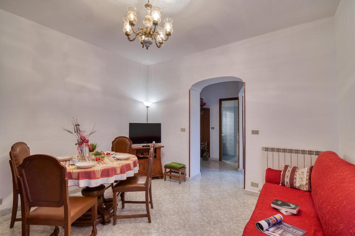 Casa Vincenza 5 km from Dolceacqua - Happy Rentals - Housity
