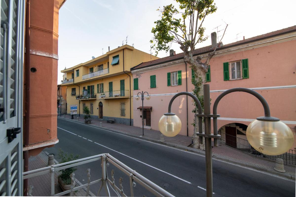 Casa Vincenza 5 km from Dolceacqua - Happy Rentals - Housity