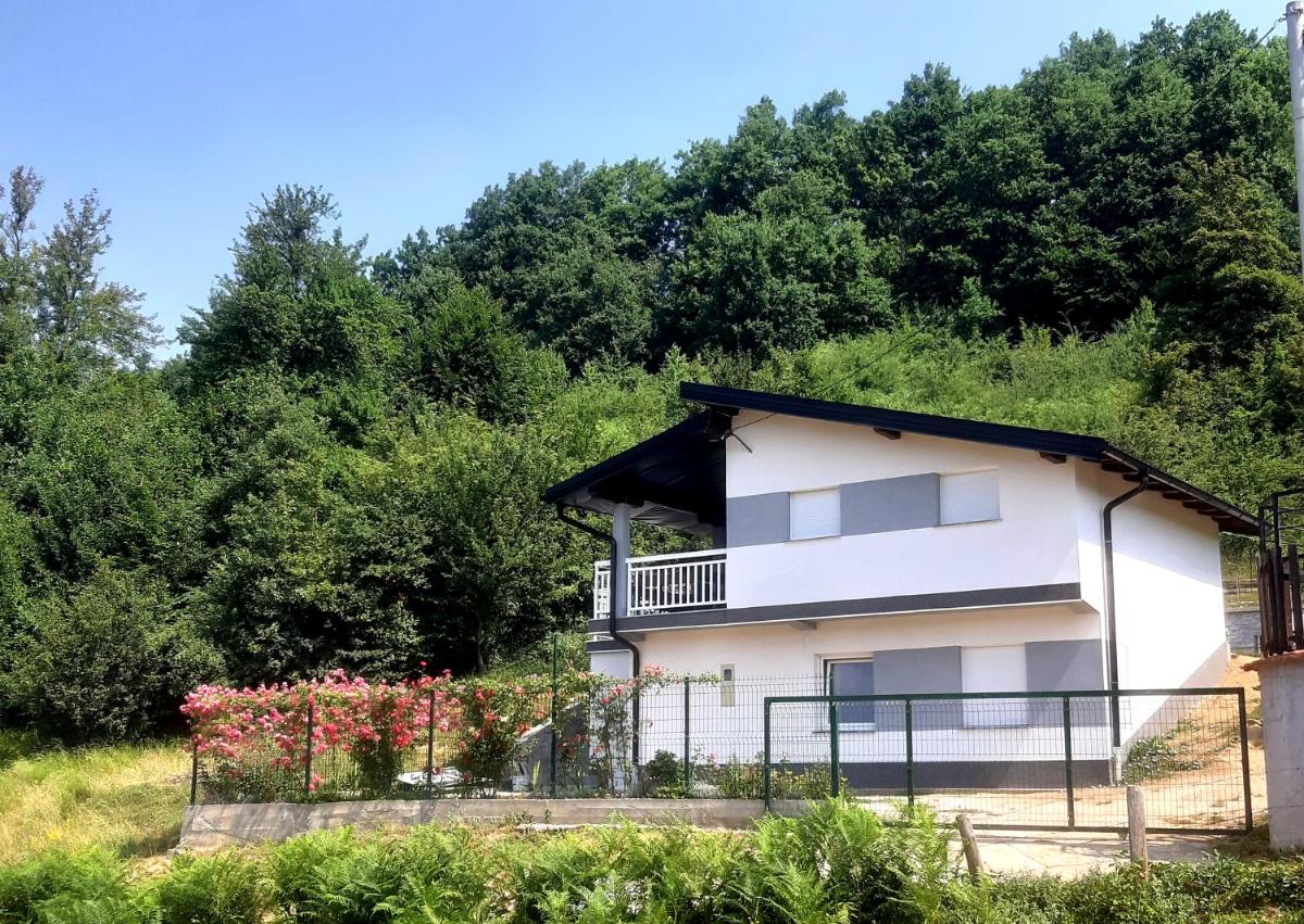 Kuca za odmor BARE vacation house - Housity