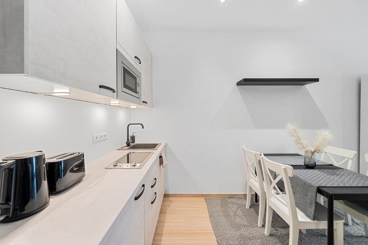 Boutique Space VIE #3o4 - Housity
