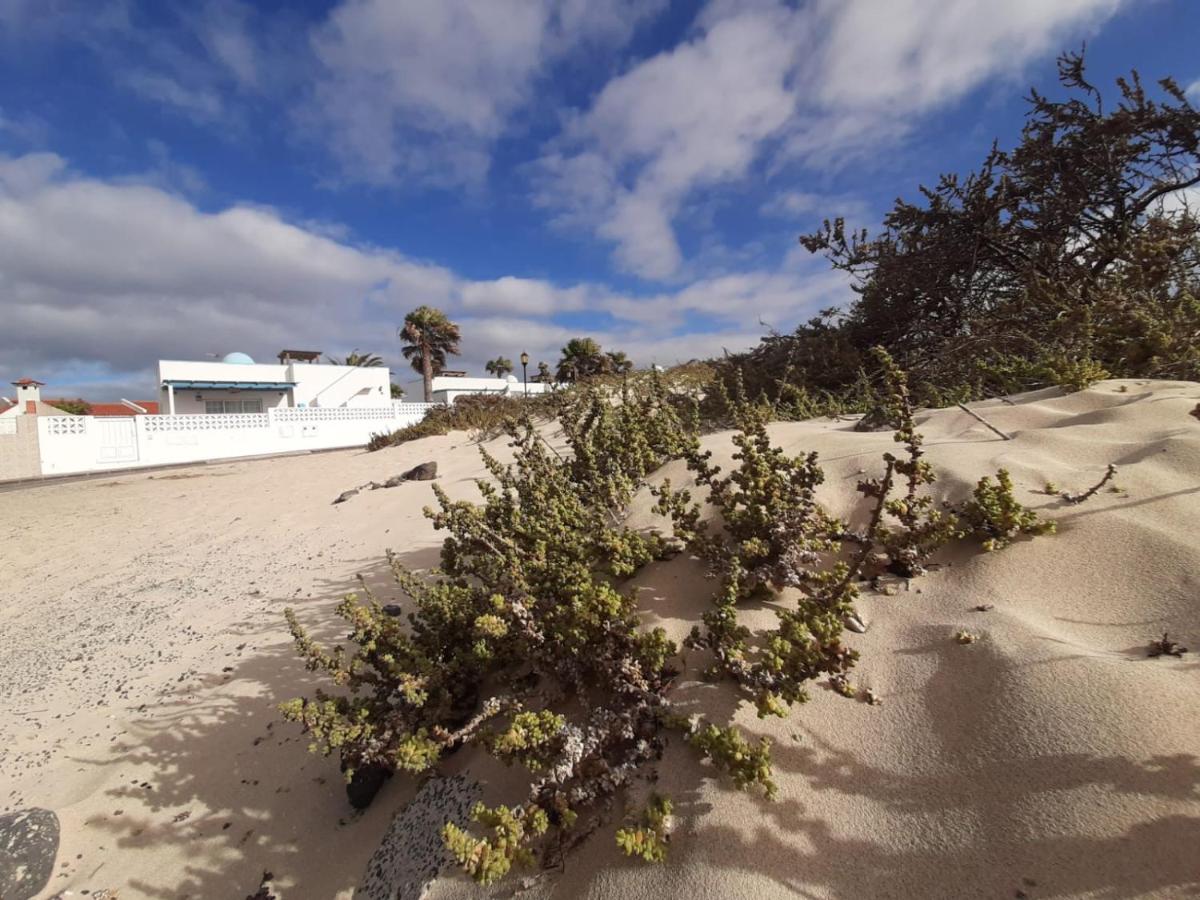 COZY, Beach House , by MAHBOVILLAS - Housity