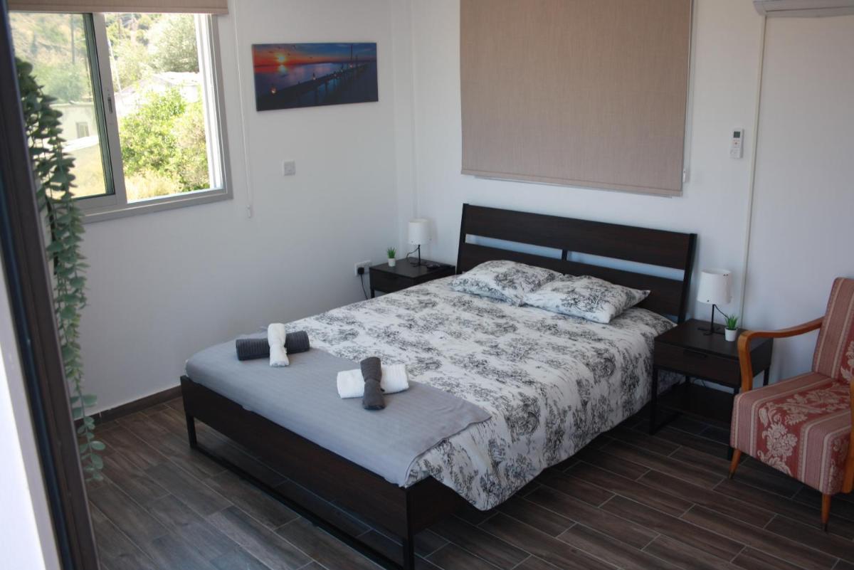 Holiday Apartments,Polynikis Sea-Cret, Pachyammos - Housity