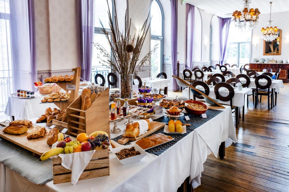 Nourriture dans l'hôtel ou à proximité