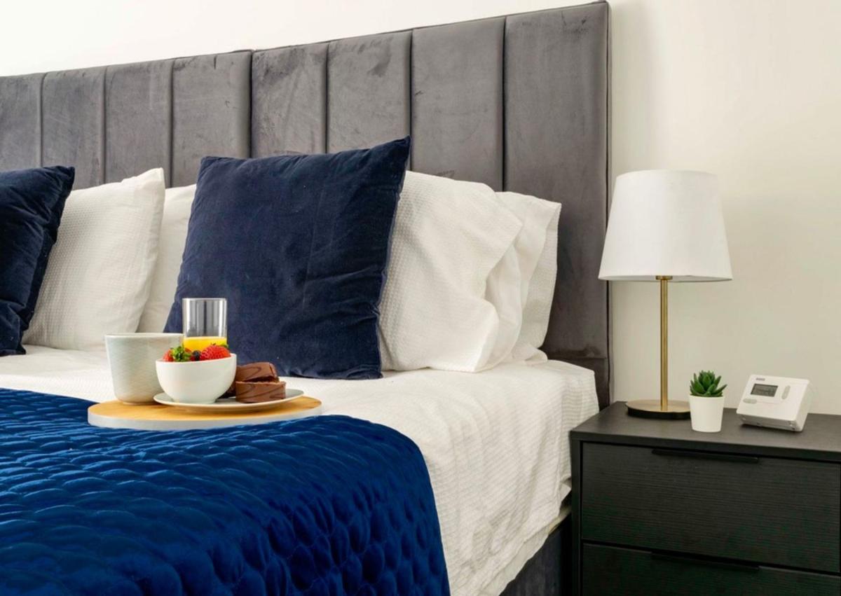 The White House Flat by Select SA - Housity
