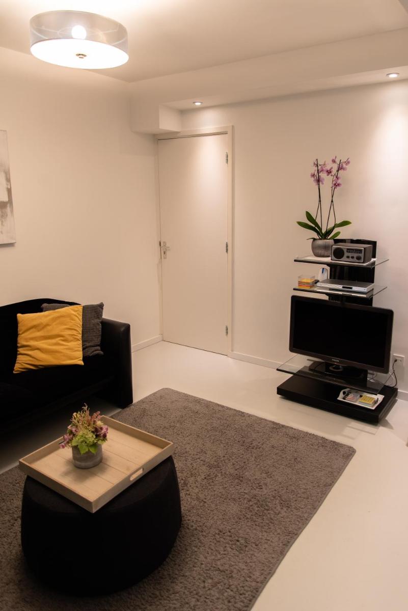 Excellent 21 - Housity