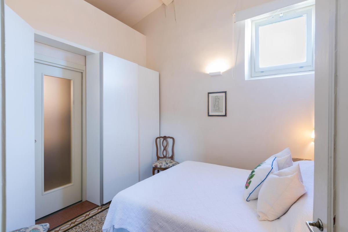 Flat Juana -Bright apartment Santa Maria Novella - Housity