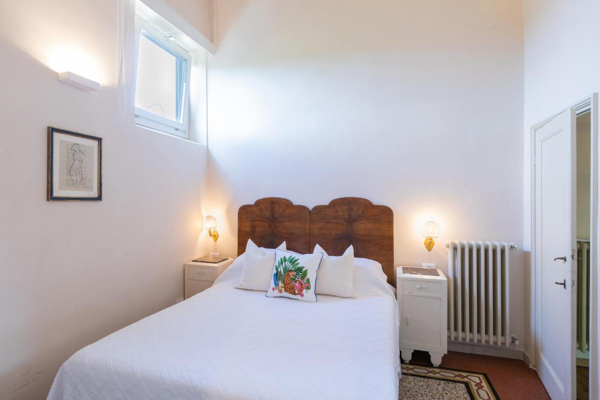 Flat Juana -Bright apartment Santa Maria Novella - Housity