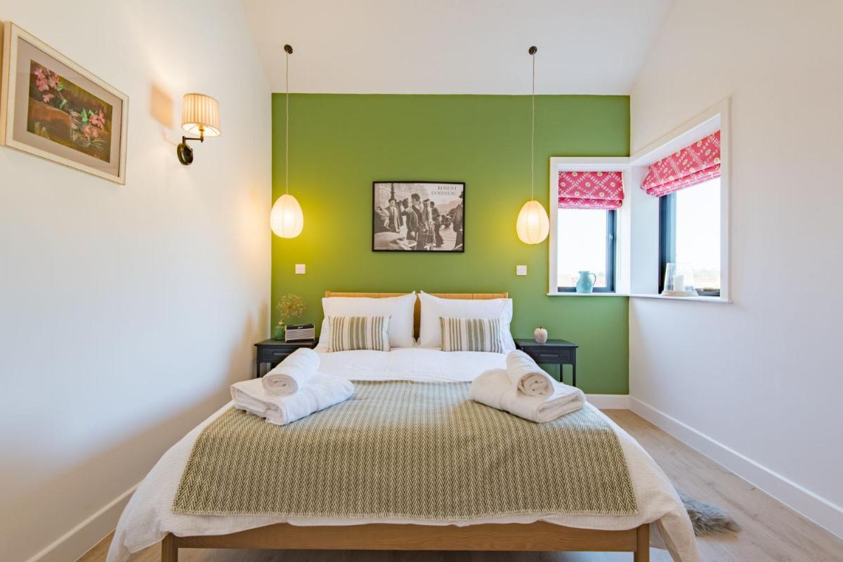 The Parlour by Bloom Stays - Housity