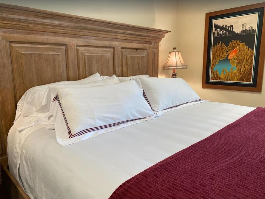 The Birdnest Inn - Housity