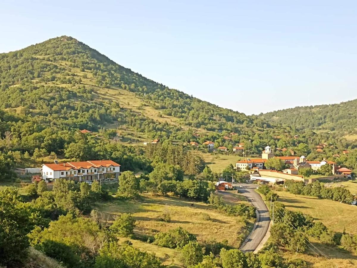 Lesnovo House Tomevski - Housity