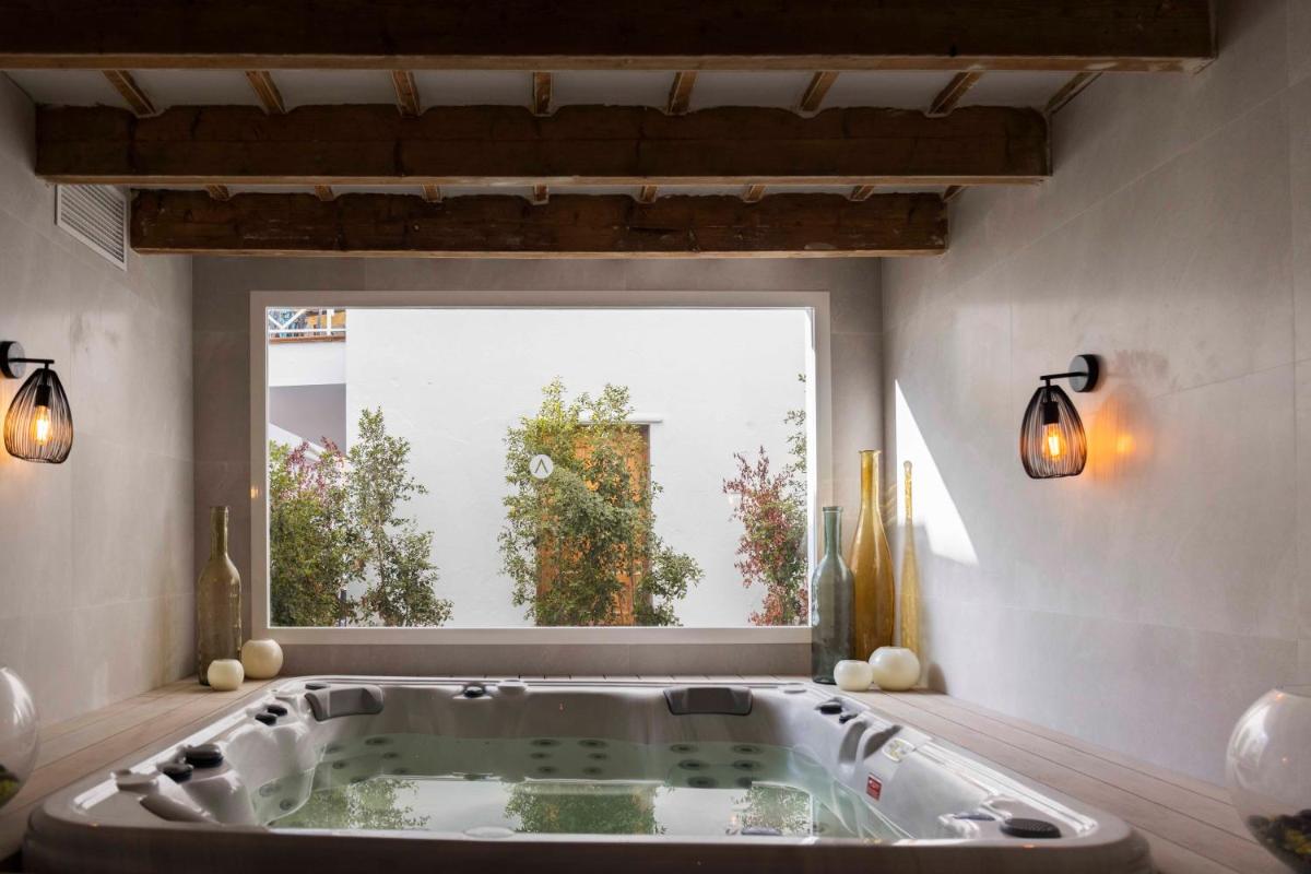 Imagen de la galería de Alfons Hotel, en Ciutadella