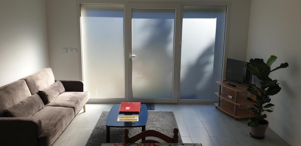 Les Rochettes, joli appartement, tout neuf, calme et paisible - Housity