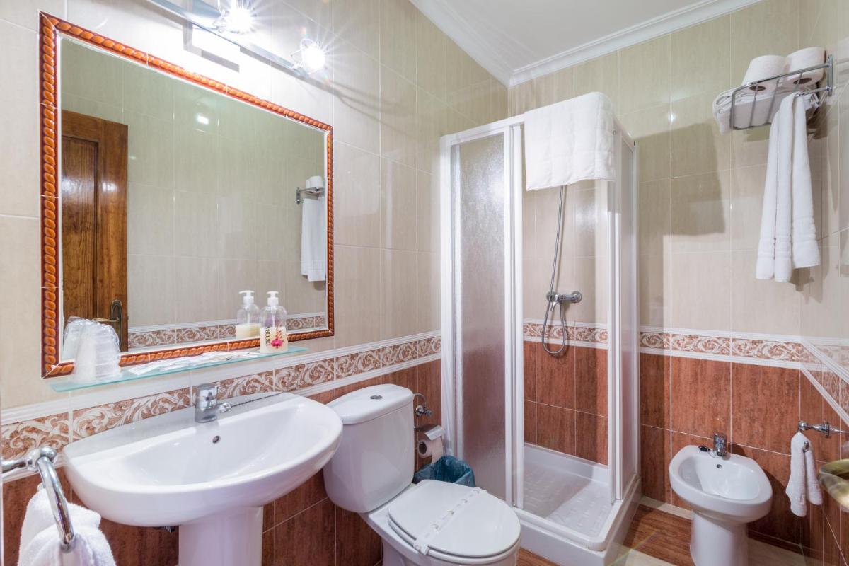 Hostal Rural Alba - Housity
