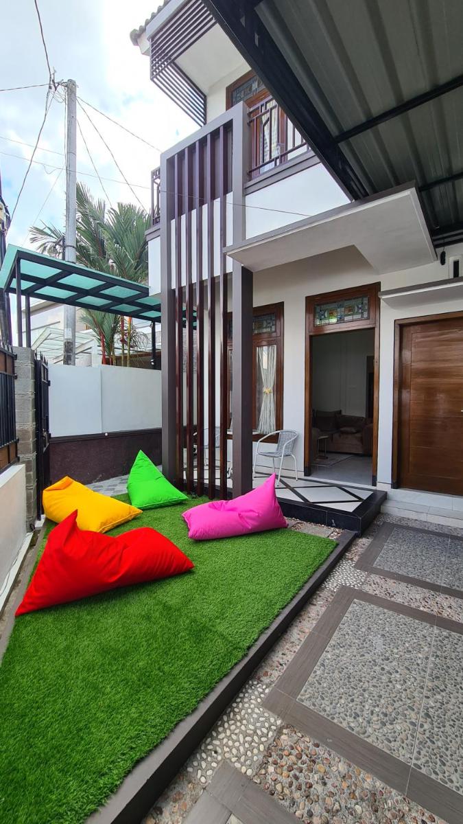 Oemah Wisata RinginSari -Full House, 5 Bed Rooms- - Housity