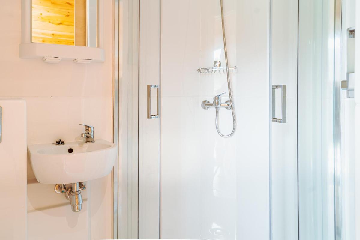 Arche Siedlisko Rogacze 65 - Housity