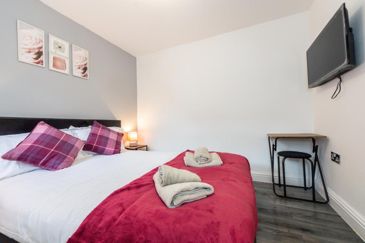 Five Seasons Liverpool City - Modern Studios near Anfield - Housity