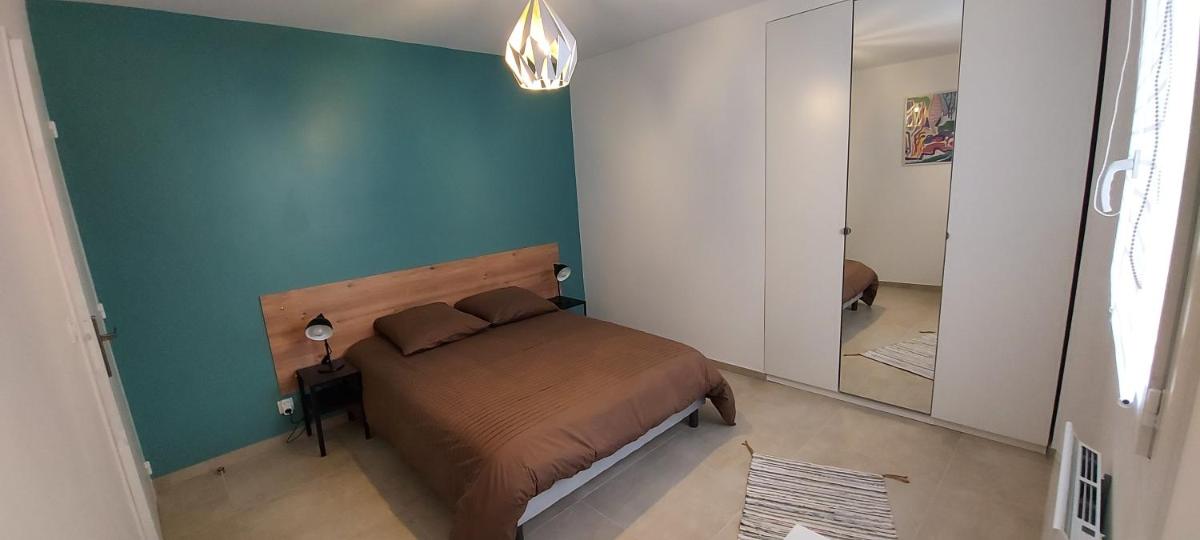 Chez Julie - Housity