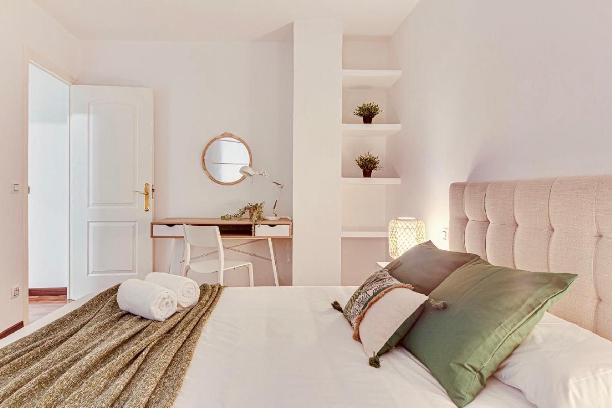 Quiet Marina Gardens Apartment - Housity