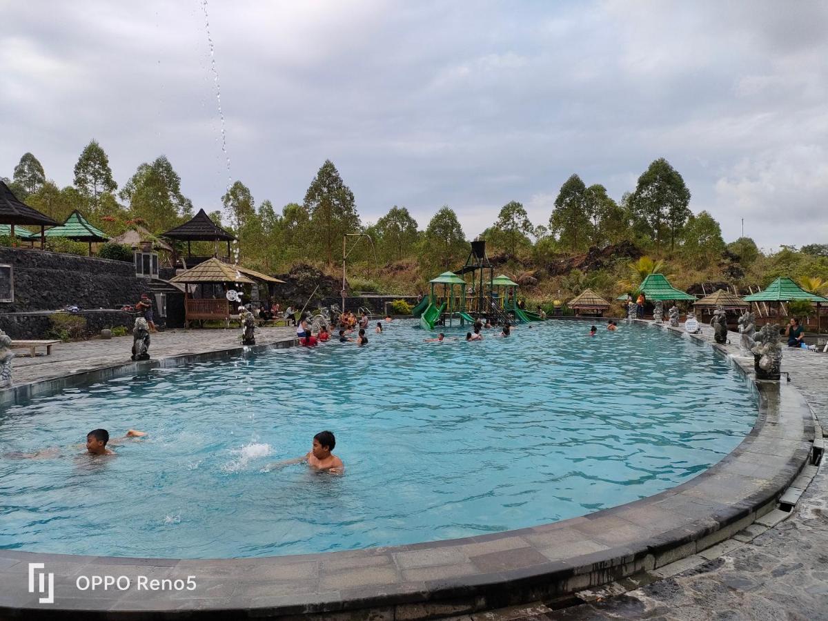 Batur Water Park Villa - Housity