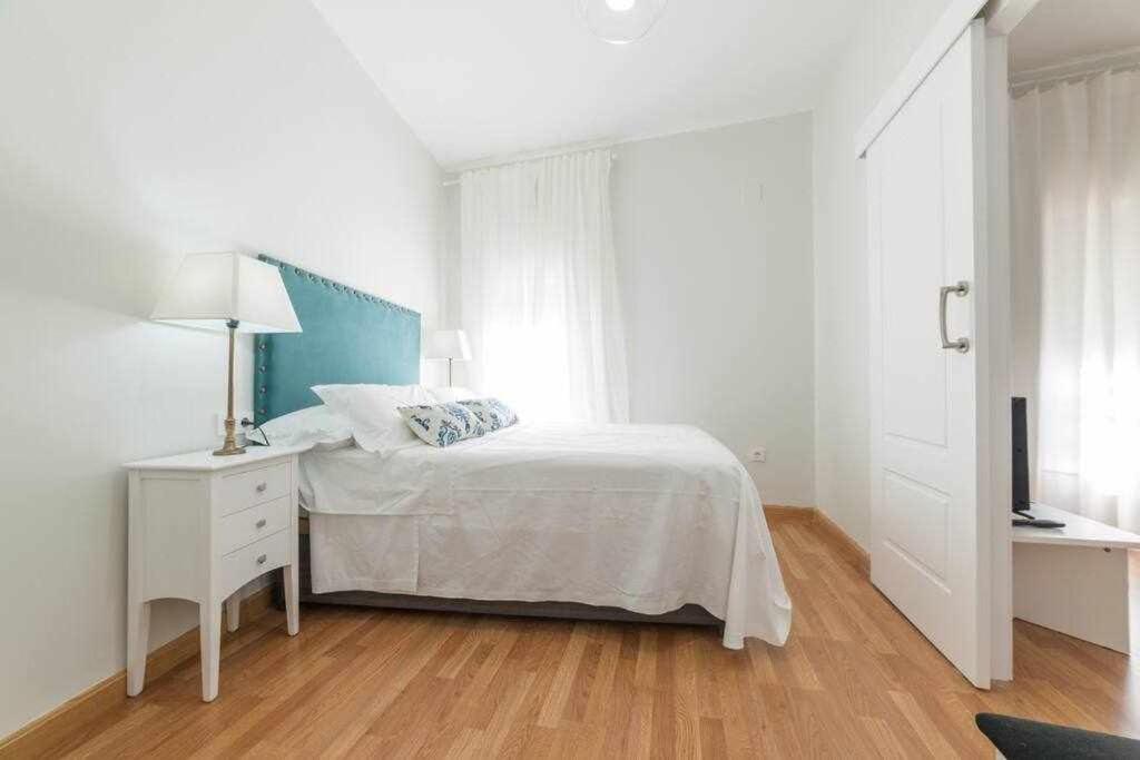 Casa Angeline Azul 1 By KubiK - Housity