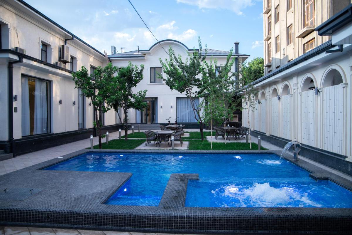Suitetrails - Turon Lux Hotel