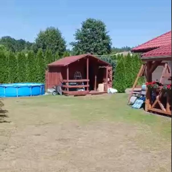 Dom nad jeziorem parzeńsko - Housity