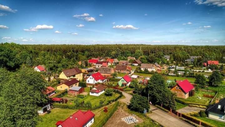 Dom nad jeziorem parzeńsko - Housity