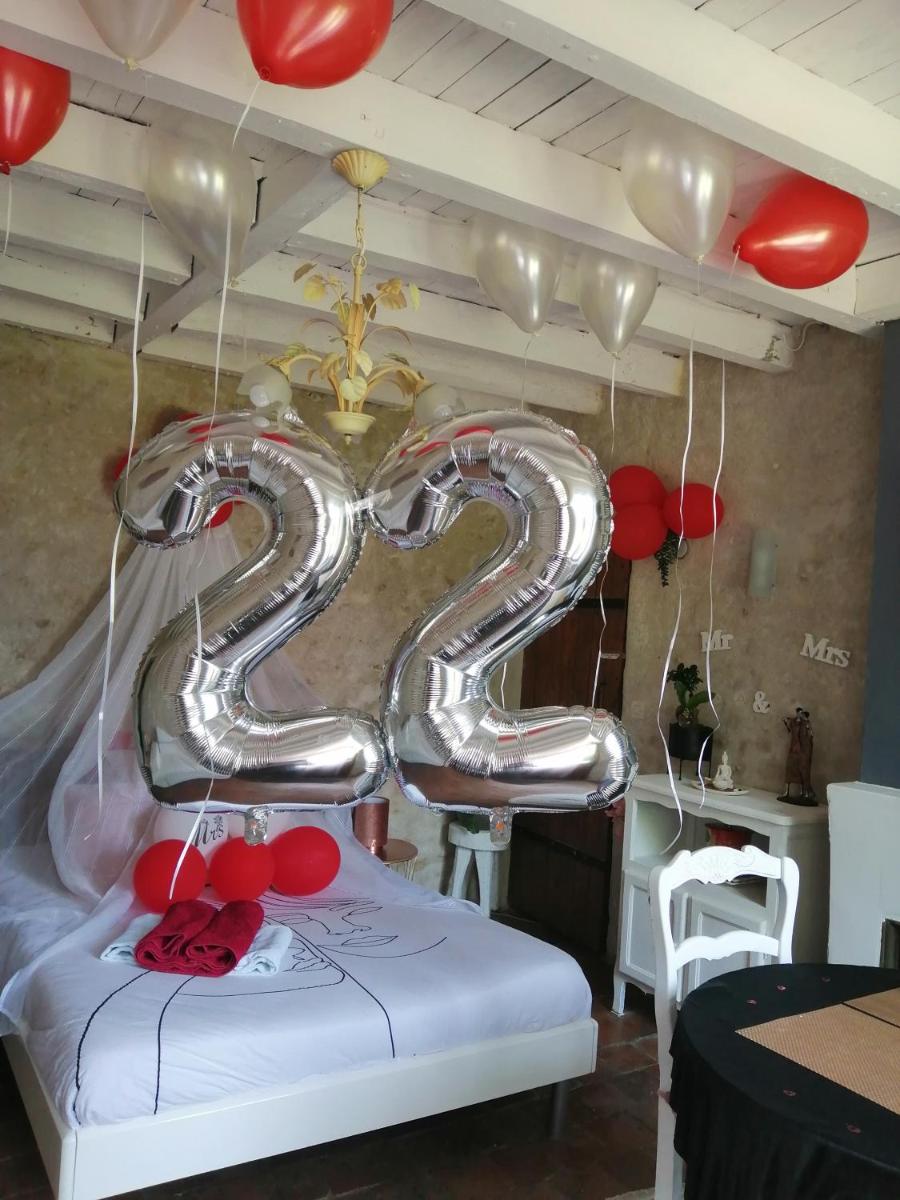 Jacuzzi Massage en Duo, bouteille de vin offerte - Housity