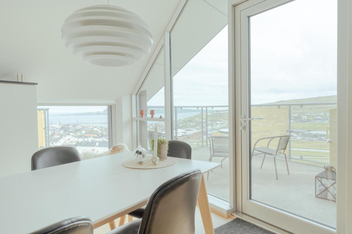 Suitetrails - Stunning Views / Penthouse / Decorative / Parking