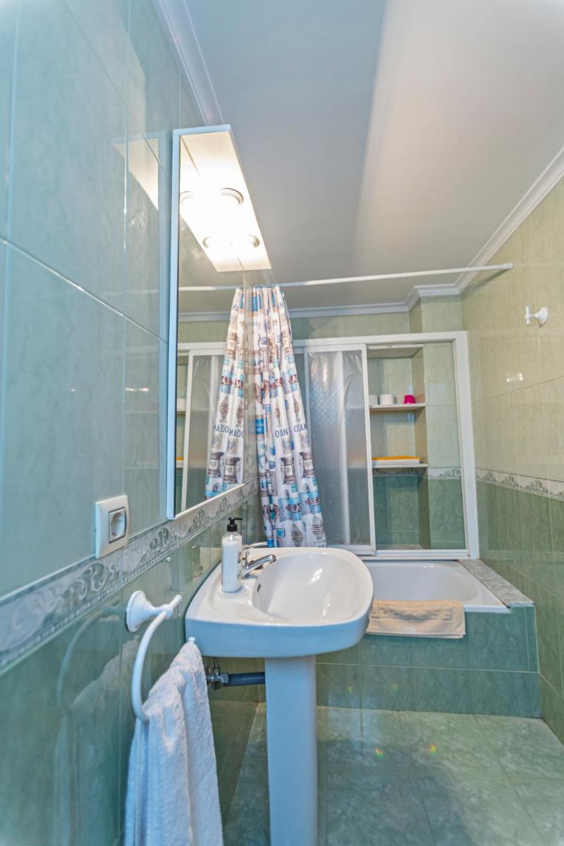 Apartamentos El Oasis - Housity