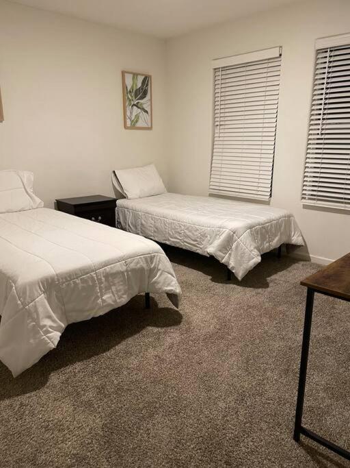Bright & Airy Home Near Sequoias National Park - Housity