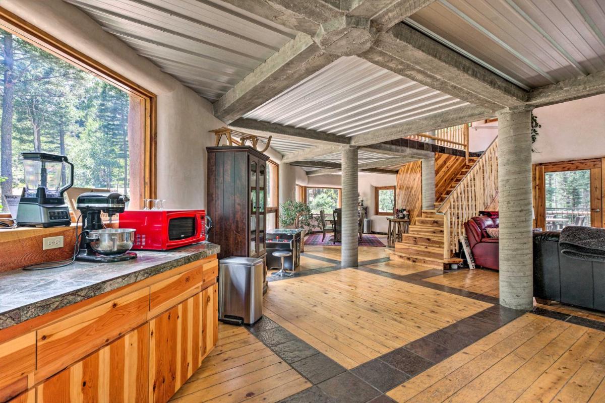 Angel Fire Cabin with Deck about 2 Mi to Ski and Hiking! - Housity