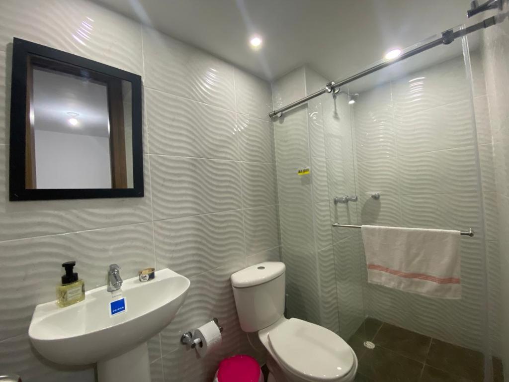 HOUSE LA BONITA PINK - Housity
