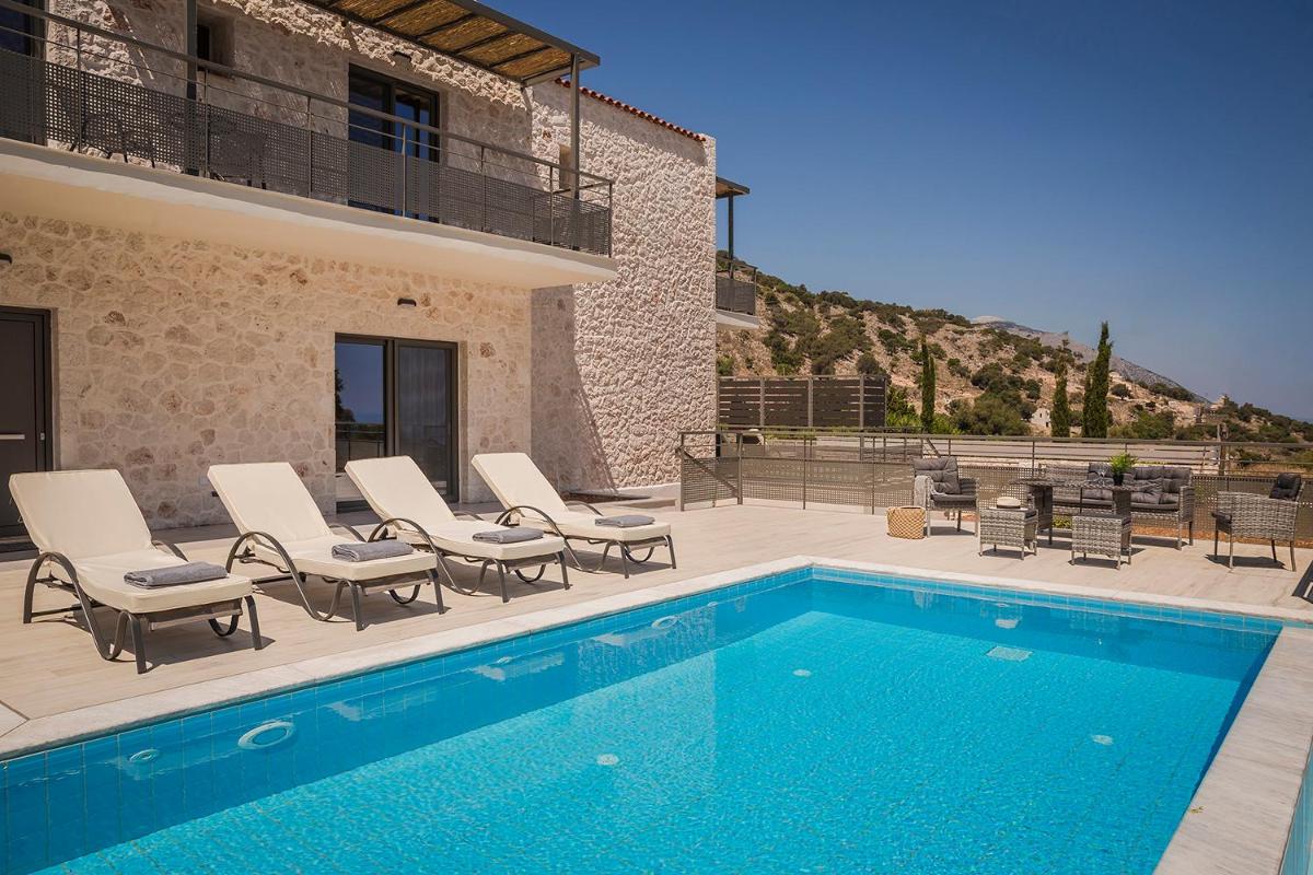 Petradi Villas Skala - Housity