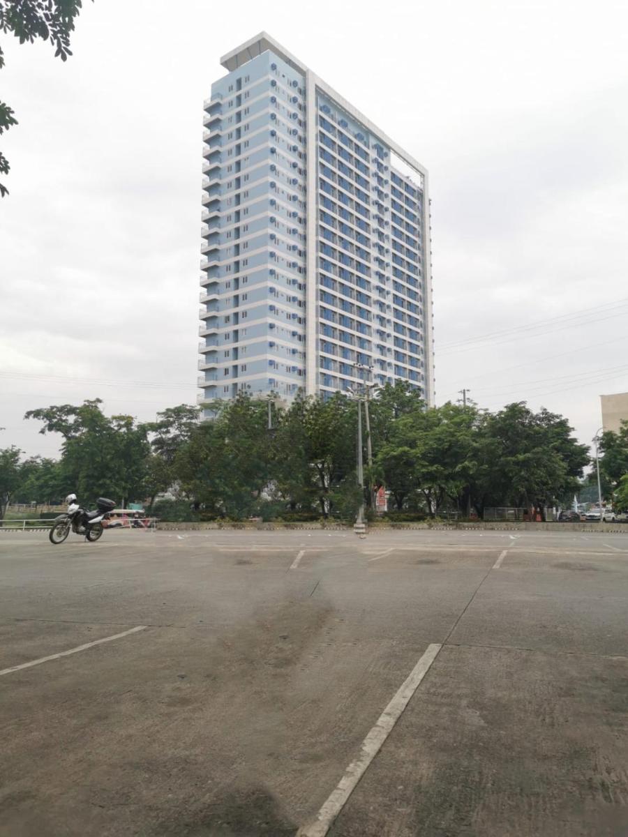 Delta Charlie Staycation CDO - Housity